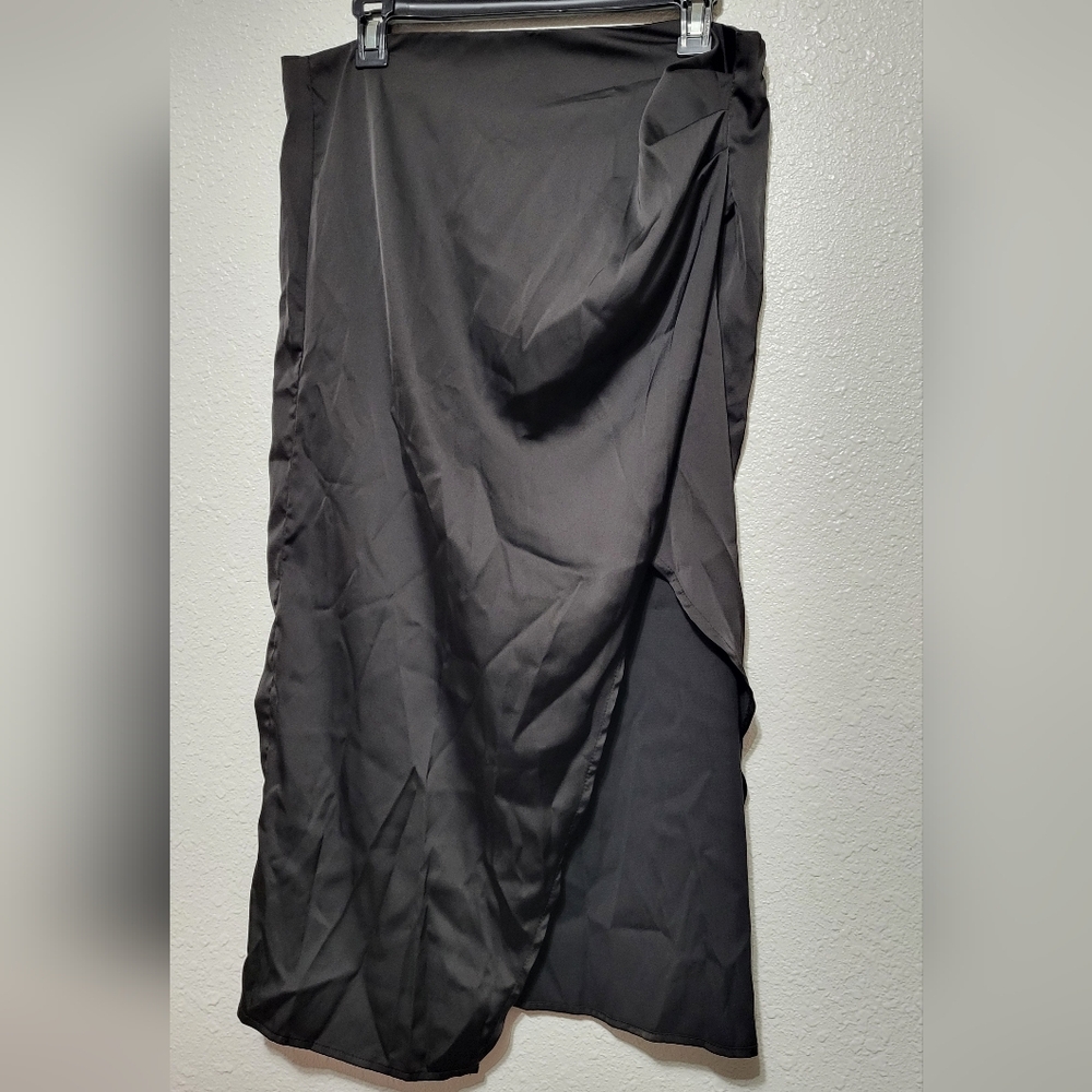 SHEIN Black Satin Garment
